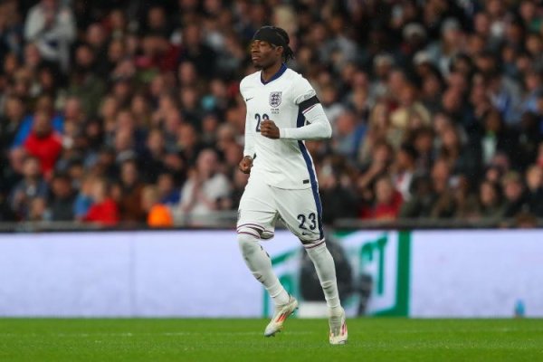 安泰证券 记者：马杜埃凯已与阿森纳签约五年，约克雷斯和莫斯克拉也将签约