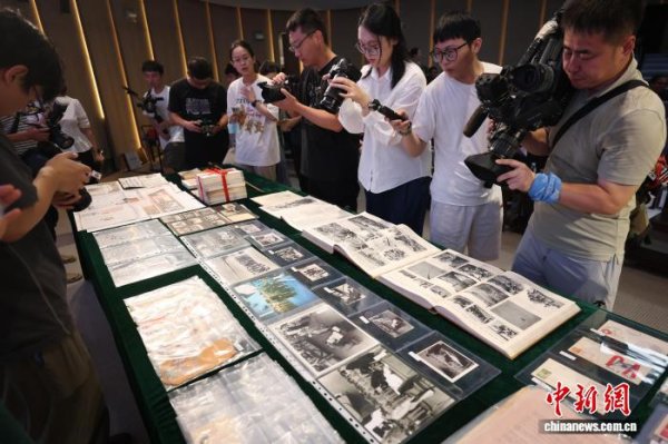 忆速配 （抗战胜利80周年）126件套文物史料入藏侵华日军南京大屠杀遇难同胞纪念馆